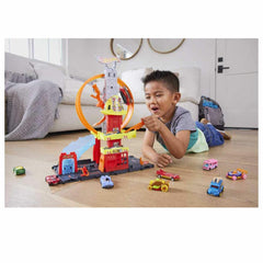 HKX41 Hot Wheels Circle Track Fire Station