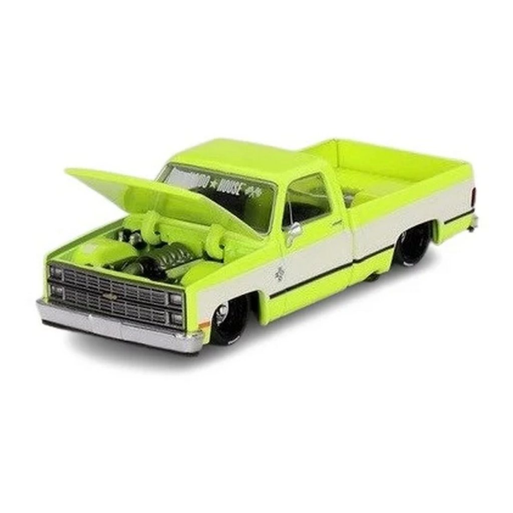Nessiworld Mini GT 1/64 Chevrolet Silverado KAIDO Flo Jaune V1
