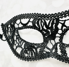 Nessiworld Black Color Cat Model Lace Embroidery Party Mask No. 12
